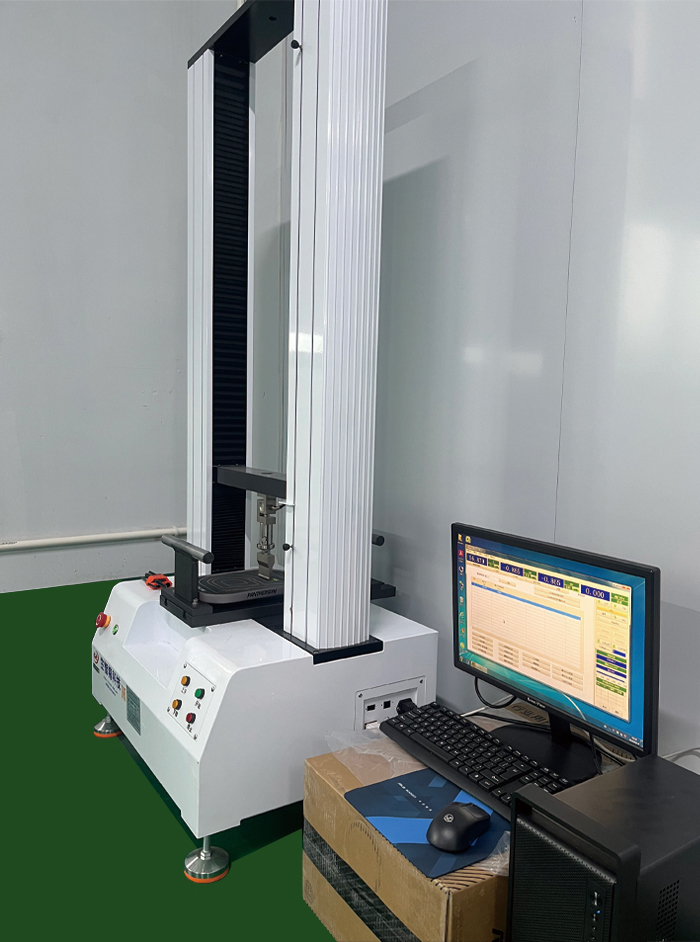 Universal material testing machine with live data monitor in the Balinyala factory